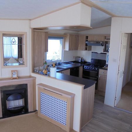 The Wolds: The Wolds:- 6 Berth, Central Heated Ingoldmells Exterior photo