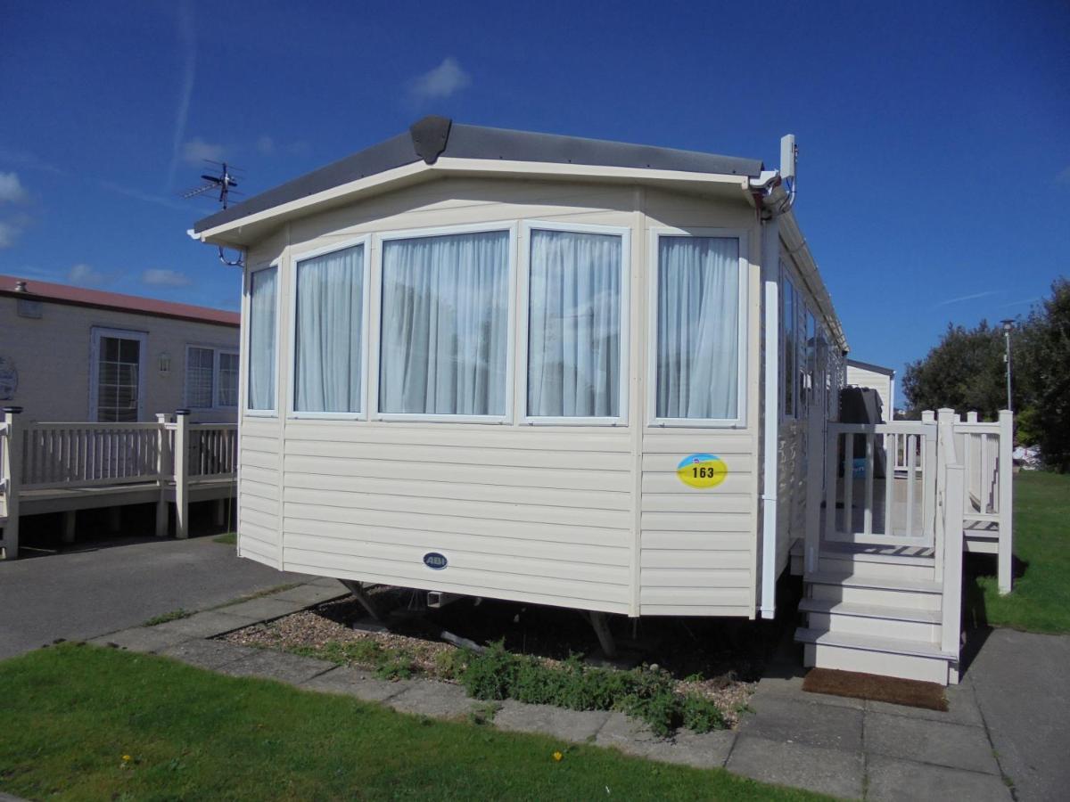 The Wolds: The Wolds:- 6 Berth, Central Heated Ingoldmells Exterior photo